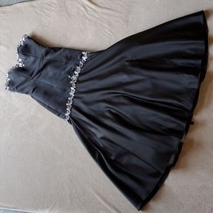 Beautiful Black gown 😍 🖤 ♥